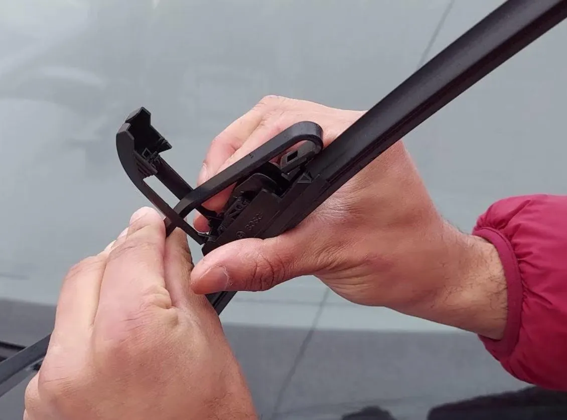 Car Wiper Blades Installation