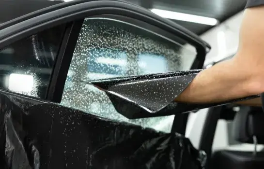 Get Expert Car Window Tinting in UAE